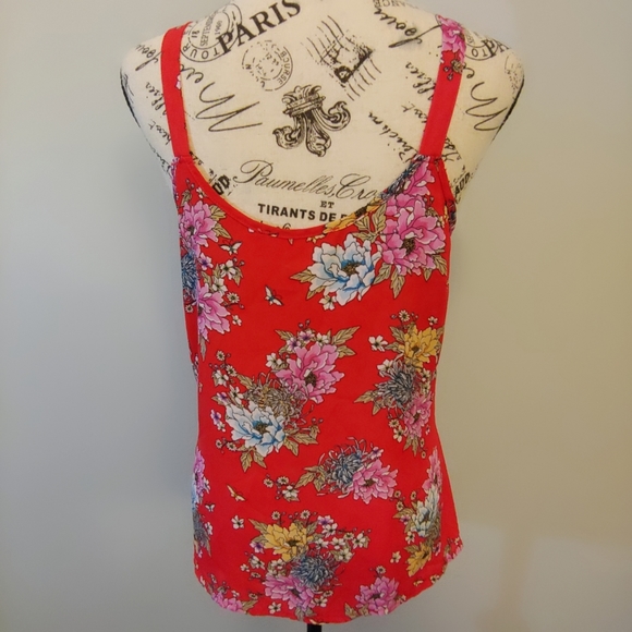 Pink Rose Floral Knot Front Tank Top Size Medium. - Picture 4 of 7